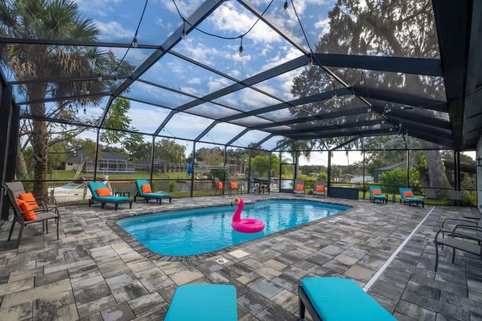 Coastal Luxe Retreat - Team Joseph Ellen House in Palm Coast