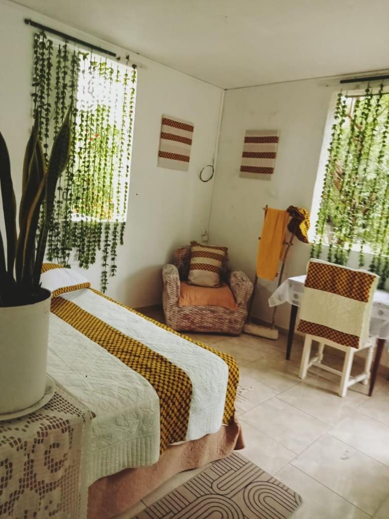 Chambres chez l'habitant Bed and Breakfast in Leeward Islands