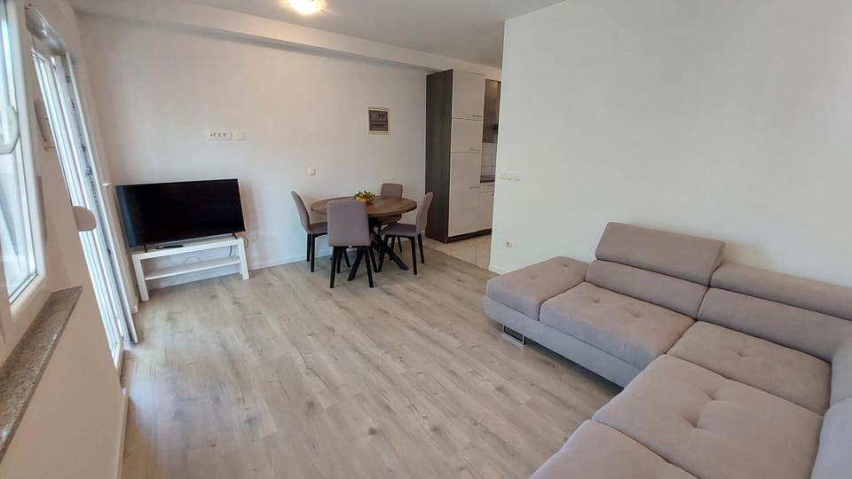 Apartment Toma Apartment in Okrug Gornji