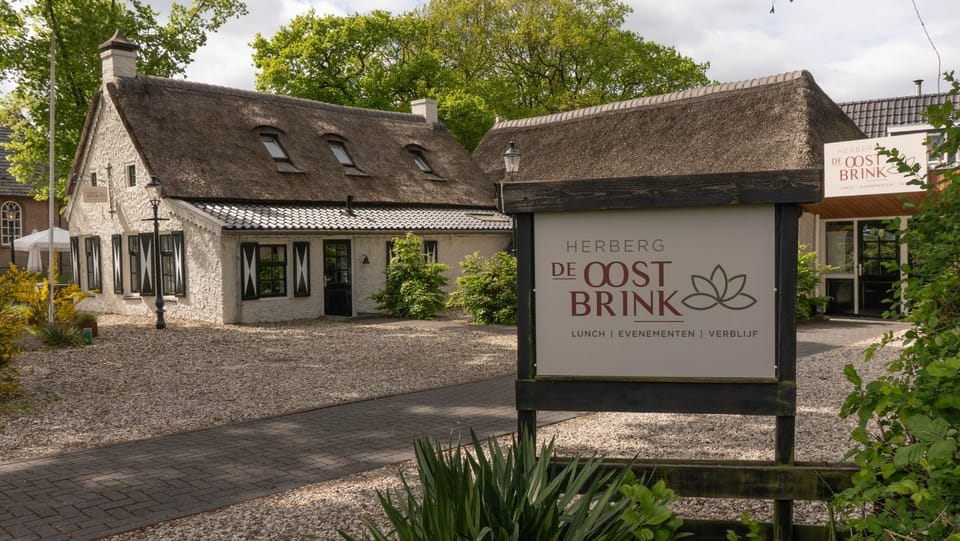 Het Huisje - Herberg de Oostbrink Inn in Drenthe (province)