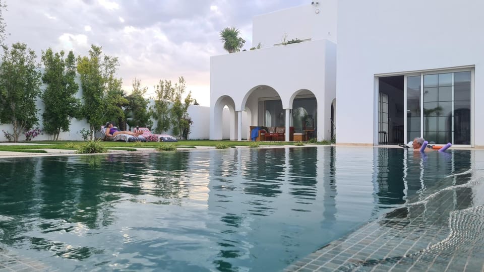 Villa Tortuga Private pool Beach and sindbad 5 min House in Tunisia
