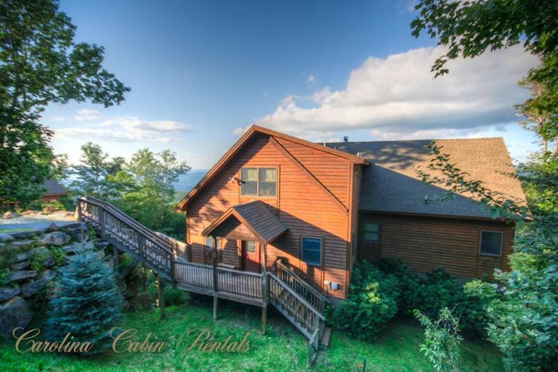 Pinecone Manor Beech Mountain House in Beech Mountain