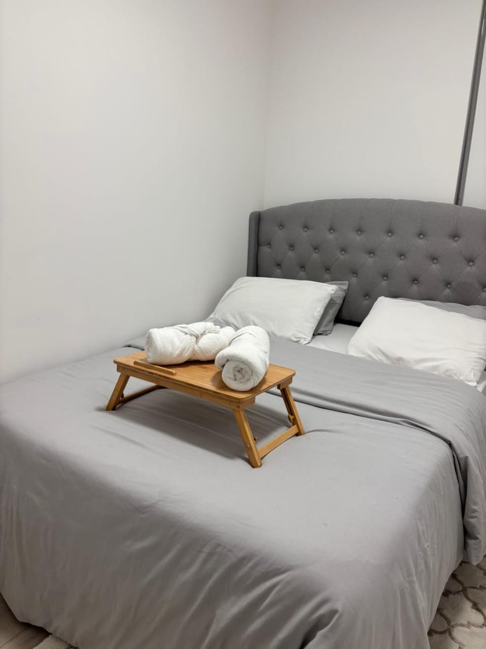 Cozy 1 bed and 1 bath Apartment in Surrey