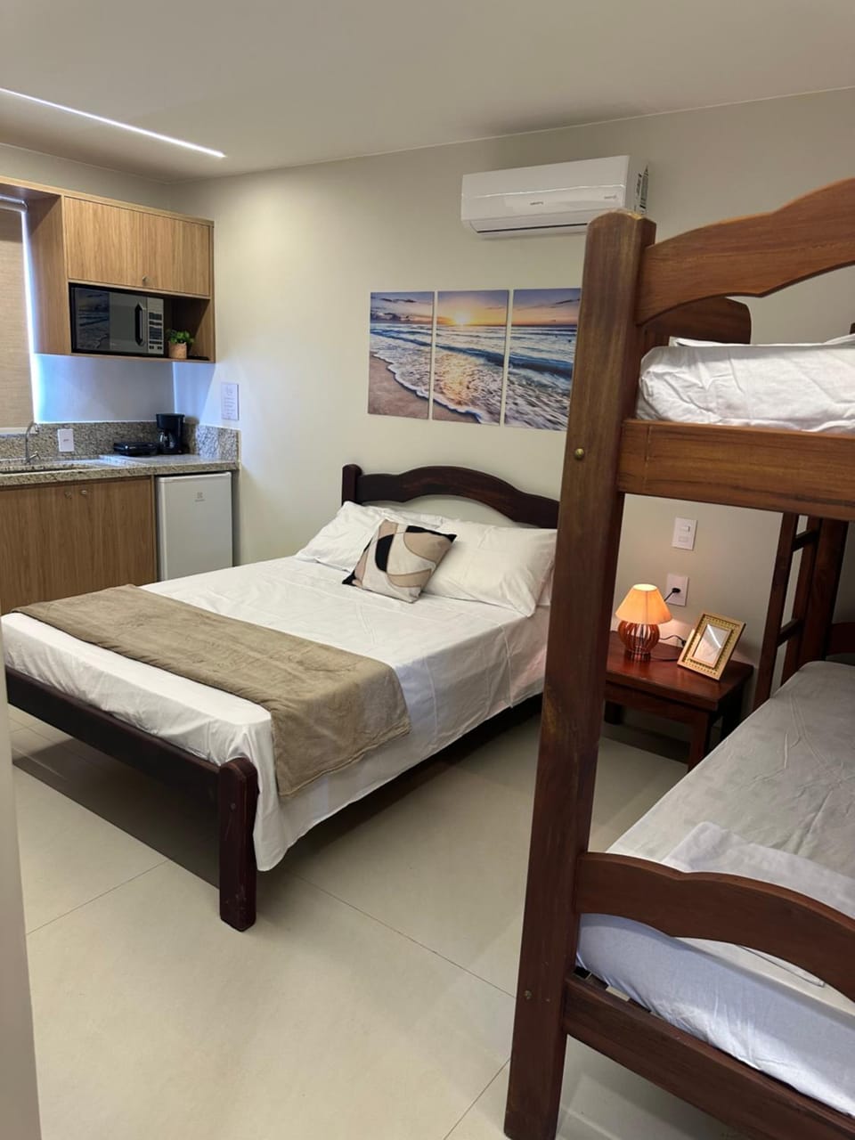 Bed, Kitchen or kitchenette, Photo of the whole room, Bedroom, bunk bed