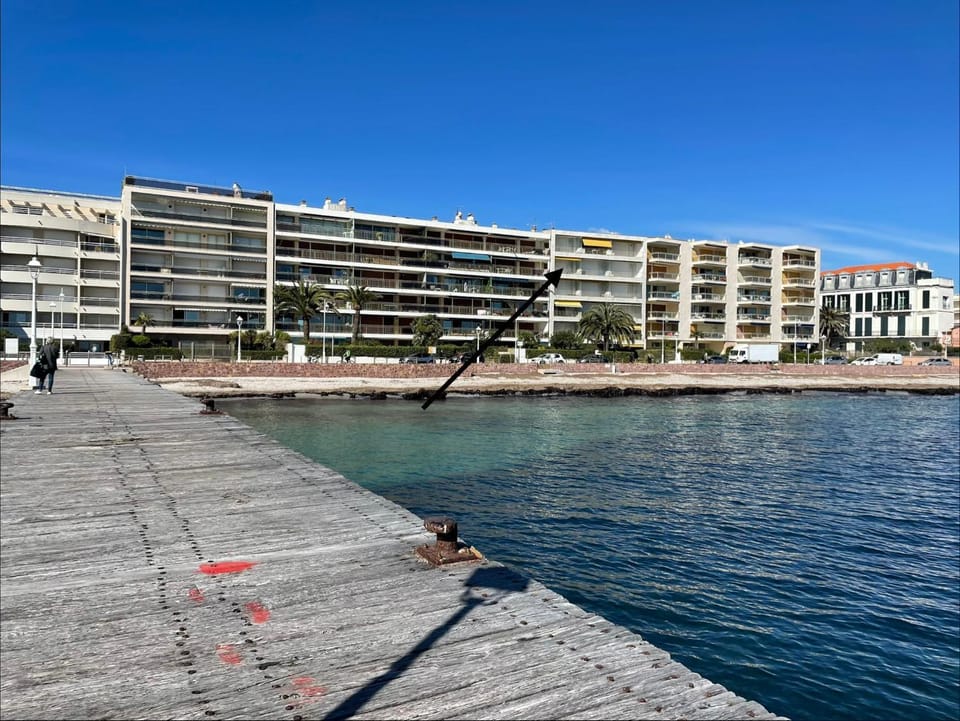 Property building, Sea view