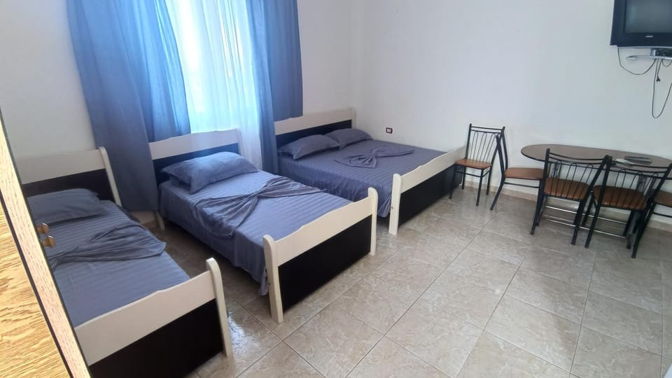 ℰ`ℋ Hotel - Velipoje rruga nr 7 Hotel in Montenegro