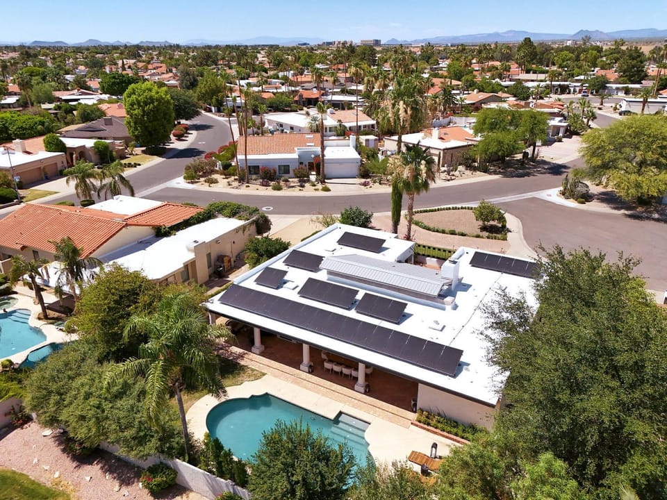 Monarch - Private Pool - Mins to Kierland Commons House in Scottsdale