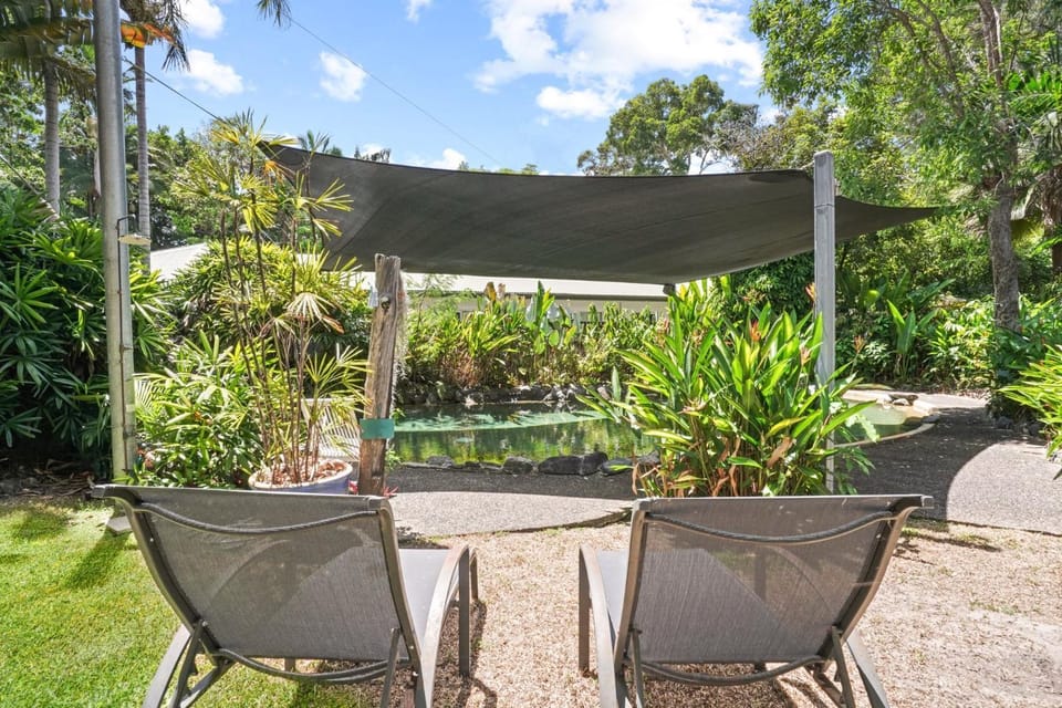 Stylish Tropical Villa with Lagoon Pool Apartment in Port Douglas
