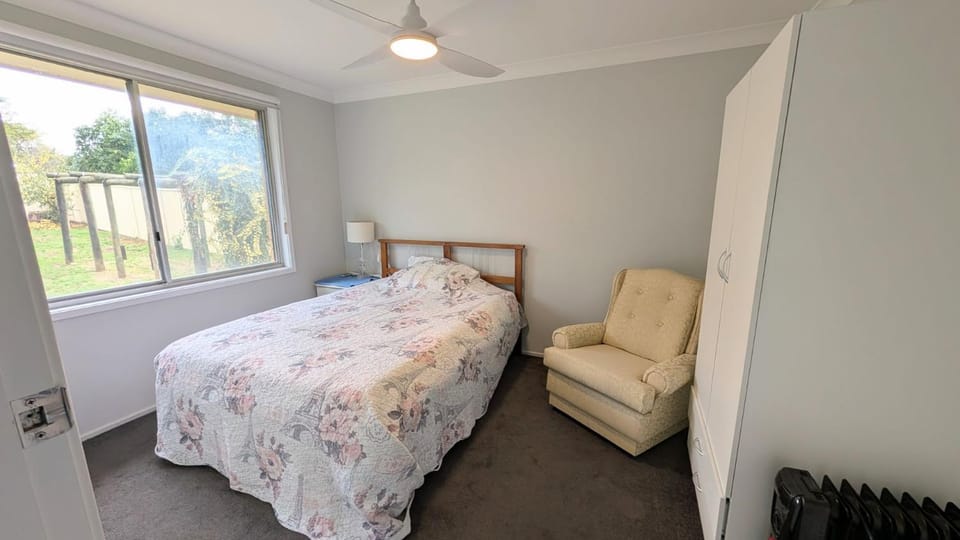 3 Bedroom, Pet Friendly, Family Home in Oxley Vale House in Tamworth