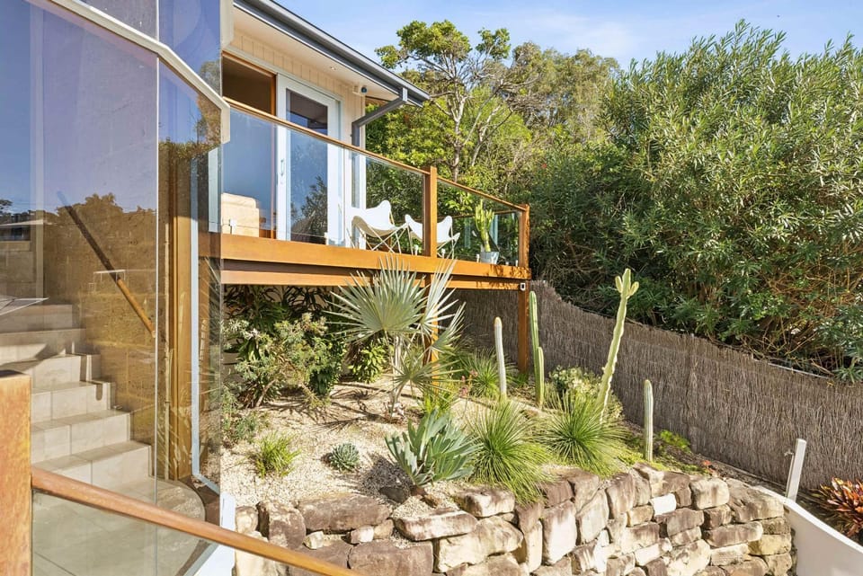 Designer Home Steps to Beach Sleeps 10 House in Cape Three Points Road