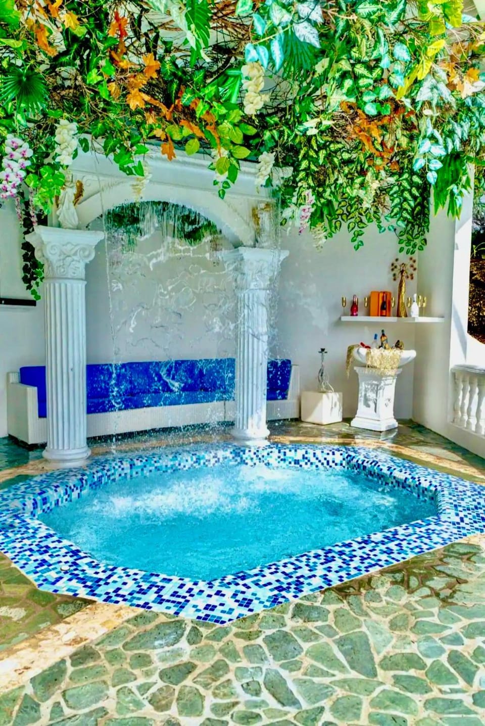 Hot Tub, Pool view
