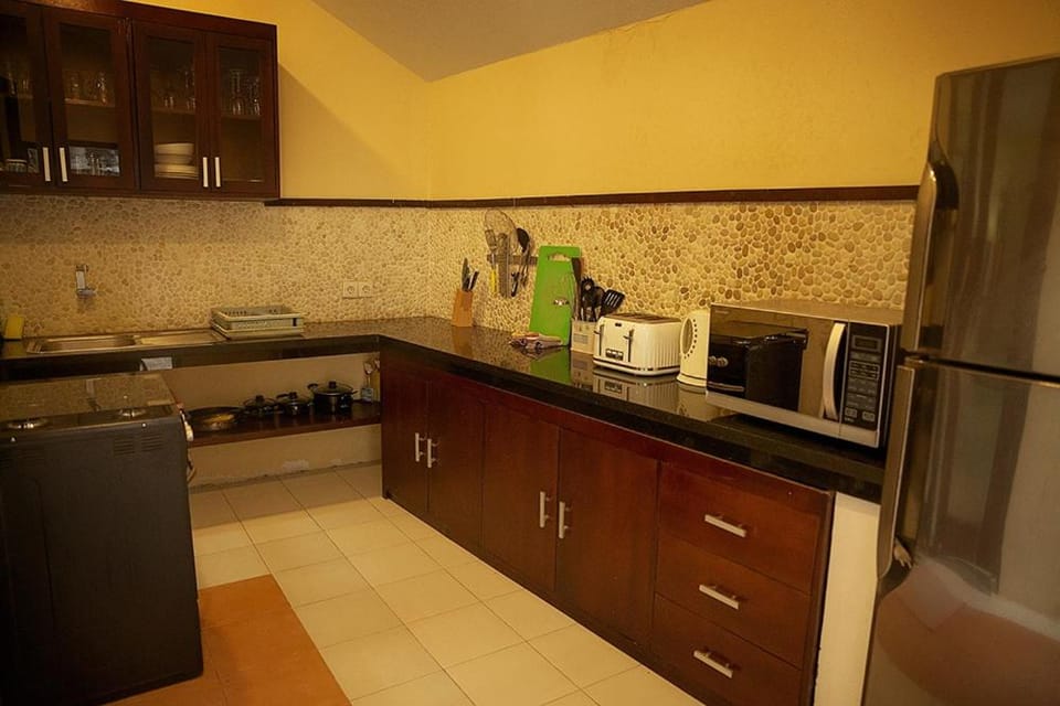Mango Villa 5 bedrooms in central Sanur Villa in Denpasar