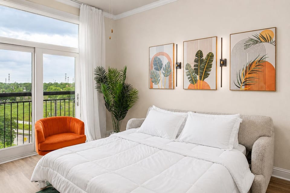 Bed, Living room