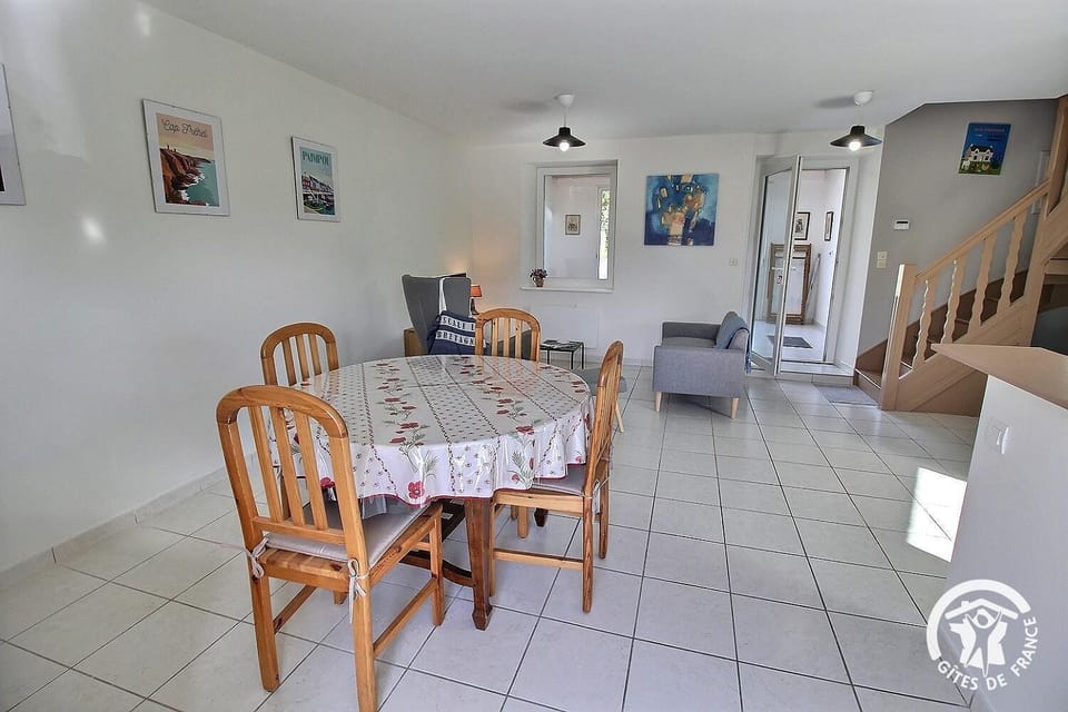 Le clos rucharet House in Brittany