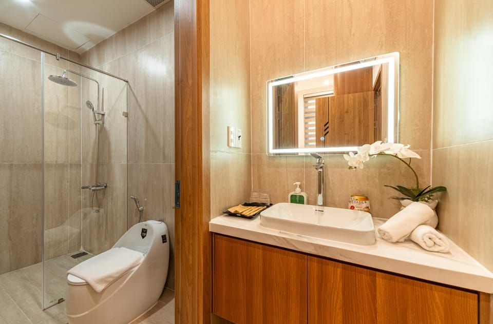 Shower, Bathroom