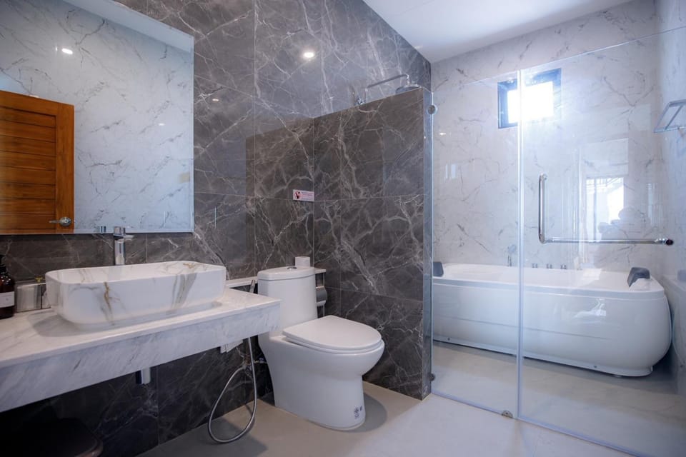 Bathroom, Bath