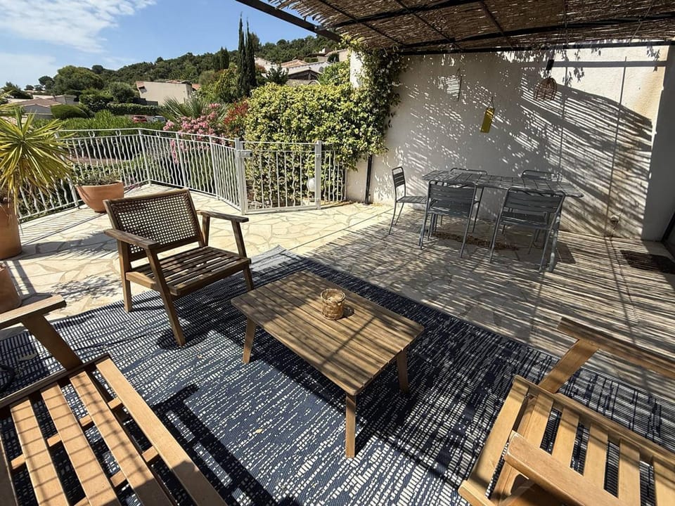 Mas vue mer - 4+ personnes - FR-1-726-76 Apartment in La Croix-Valmer
