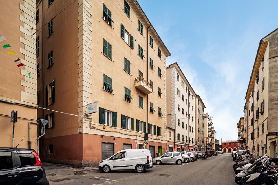 Studio confortevole Self check-in e collegamenti Apartment in Genoa