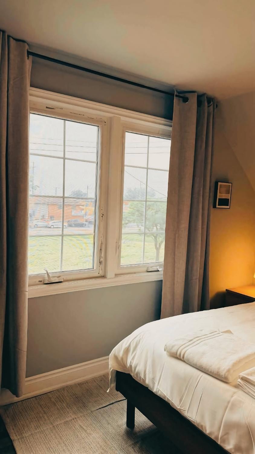 Bedroom, Garden view