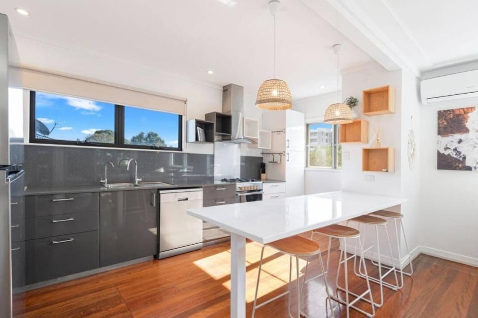 30B Urangan Holiday House (Private Rear Property) House in Hervey Bay