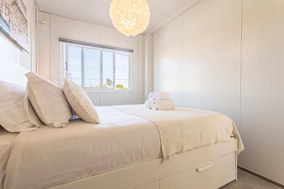 Casa das Flores by Hostiva House in Costa da Caparica