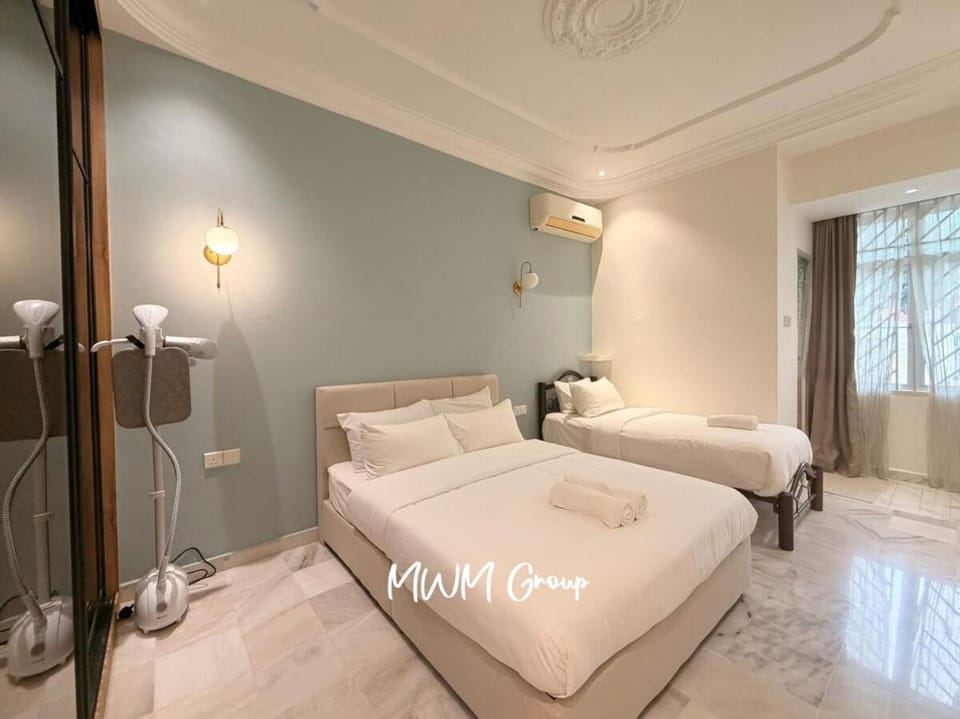 Taman Daya Cottage Family cozy house 15 min to Ikea Aeon House in Johor Bahru