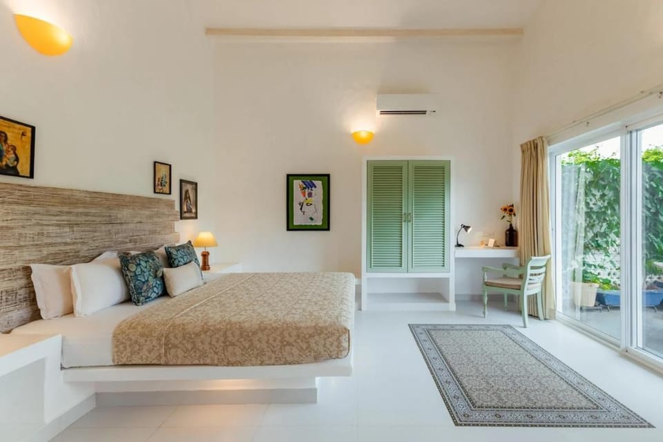 Aroha Palms Villa Enchanto Villa in Mandrem
