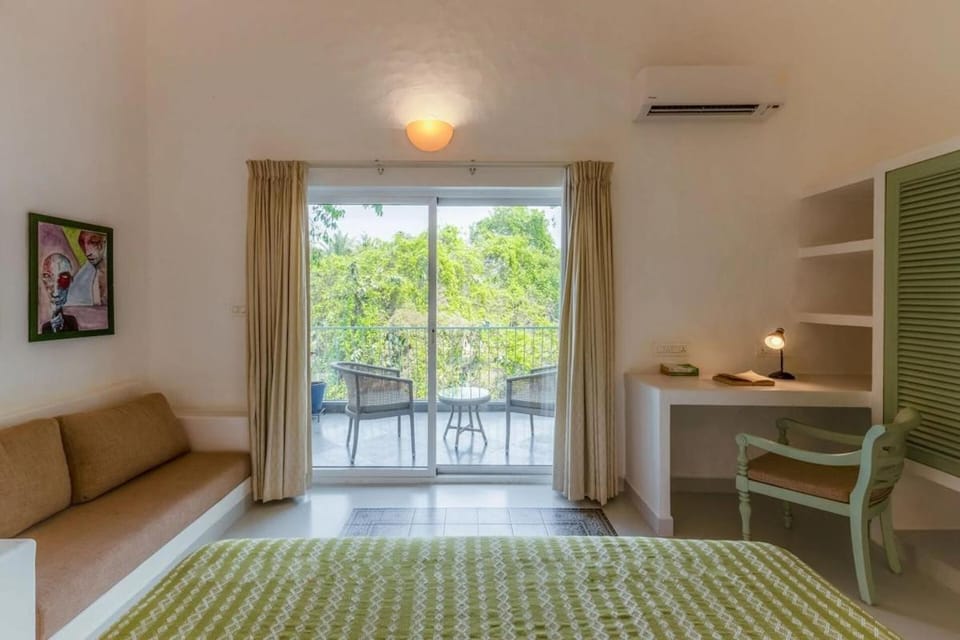 Aroha Palms Villa Enchanto Villa in Mandrem