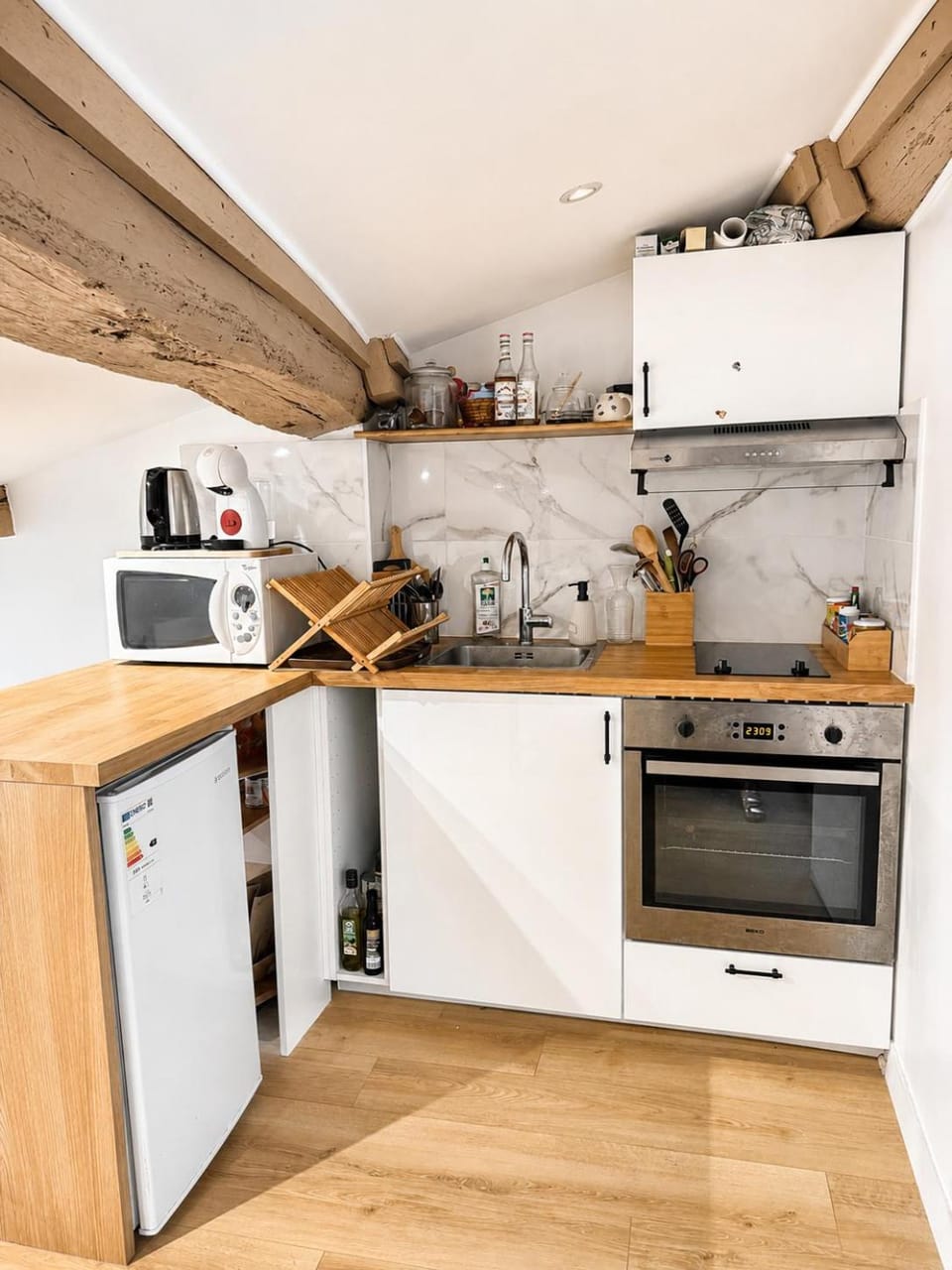 oven, kitchen, kitchen
