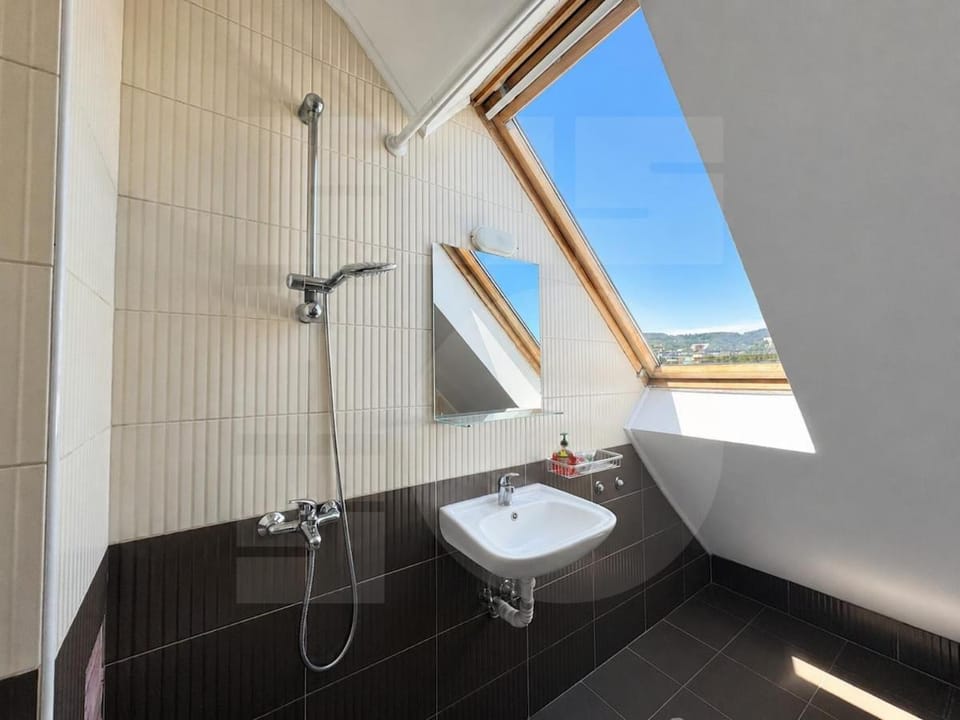 1BR Rooftop CityScape Apartment in Varna