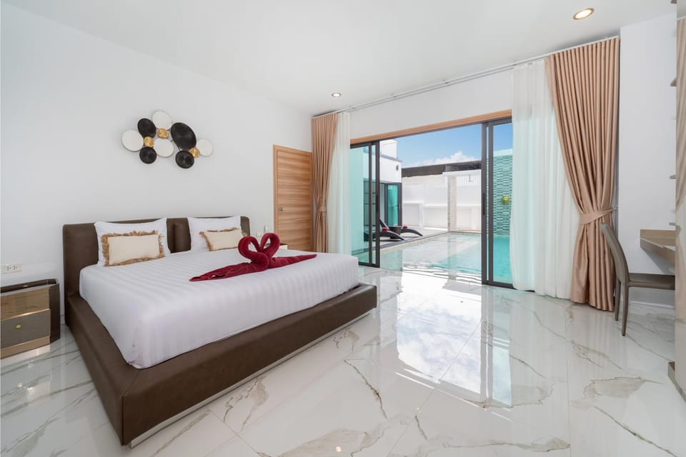 Bed, Bedroom, Pool view, Swimming pool