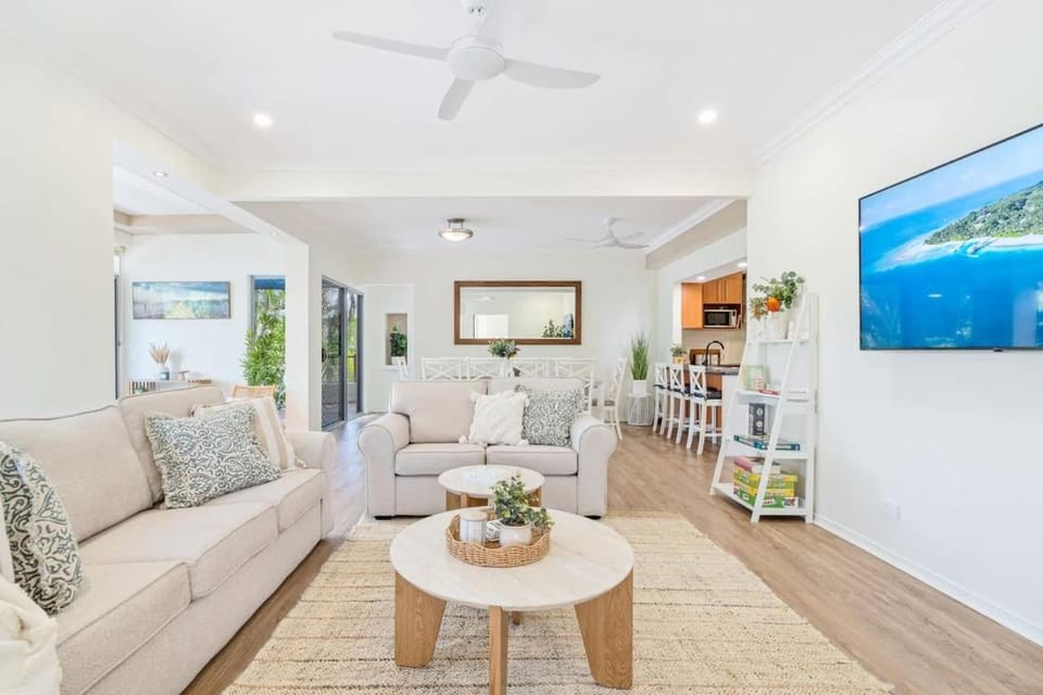 530-ESP - The Esplanade Escape House in Hervey Bay