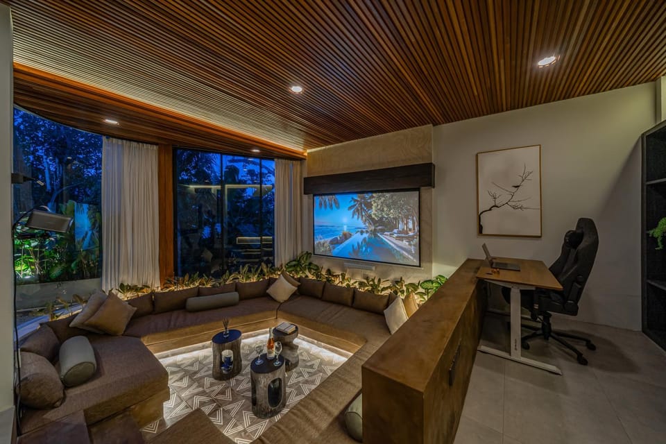 The Banyan - Luxe 2BR Villa with Hot Tub & Ice Bath Villa in North Kuta