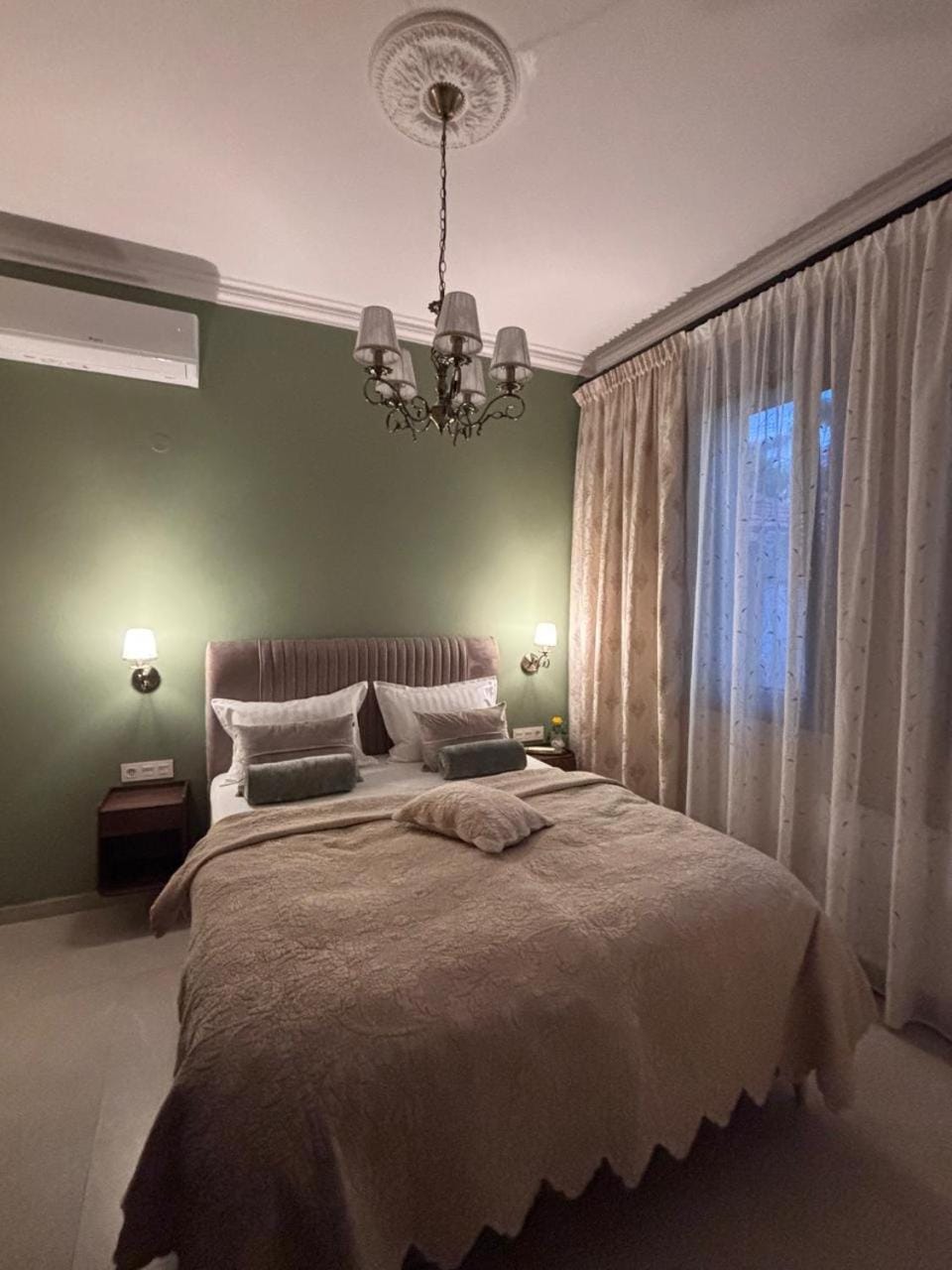 Utopia House & Garage House in Kavala