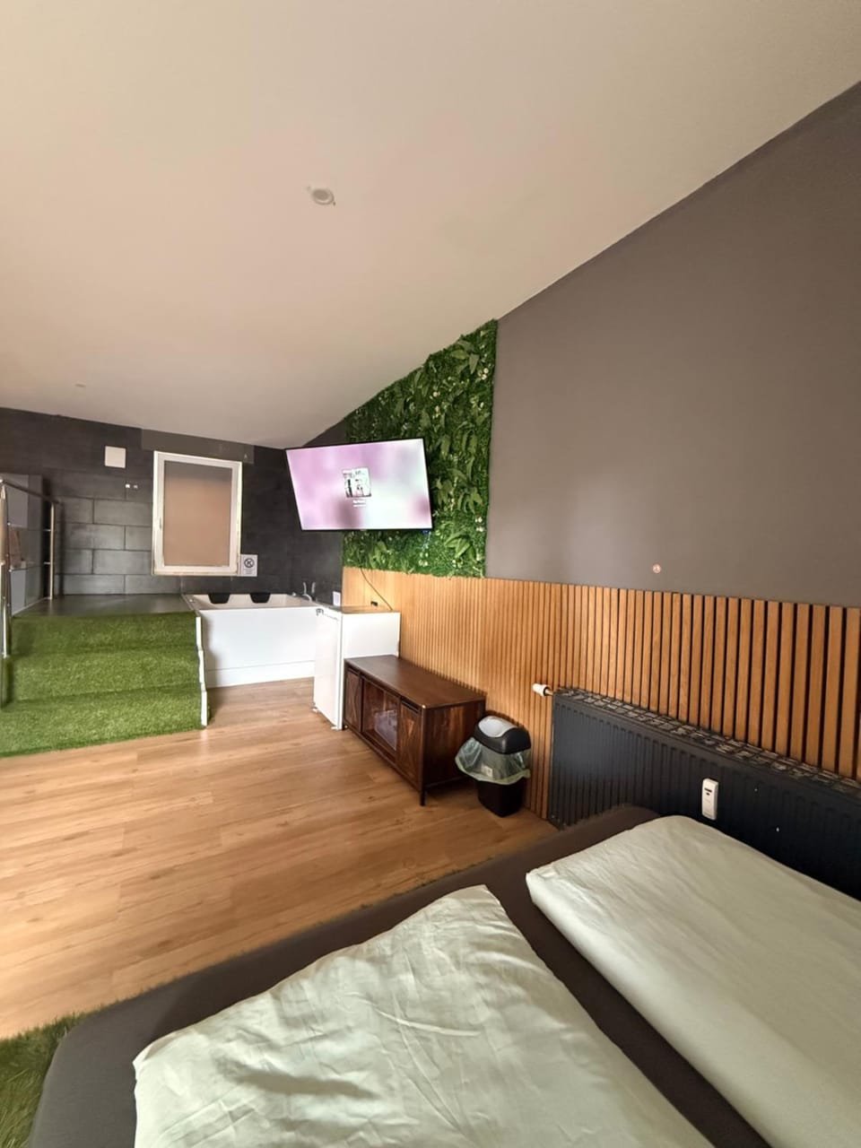 Wohnung Private-SPA Whirlpool, Dusche, Smart TV, Doppelbett Apartment in Baden-Württemberg