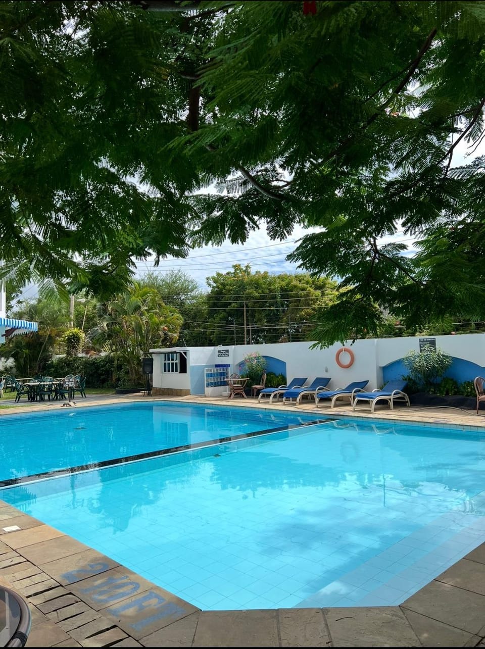 Swimming pool