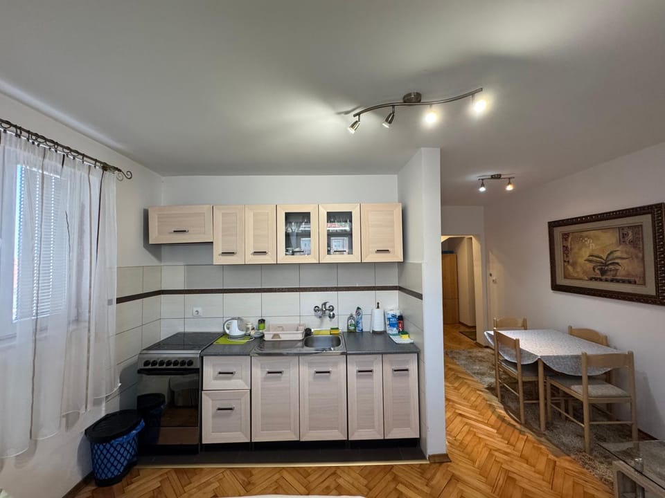 Light studio Apartment in Budva