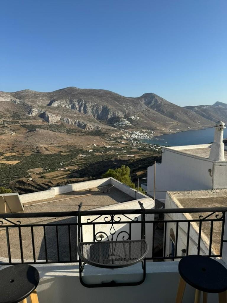 Day, Natural landscape, View (from property/room), Balcony/Terrace, Mountain view