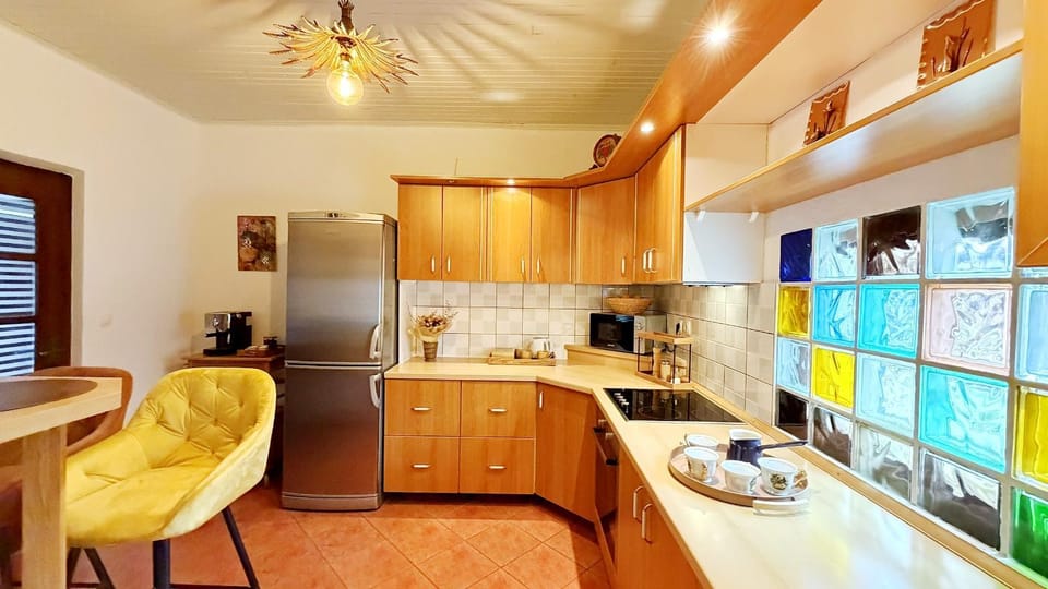 Casa Dijana - a quiet house with a garden near the spa House in Slovenia