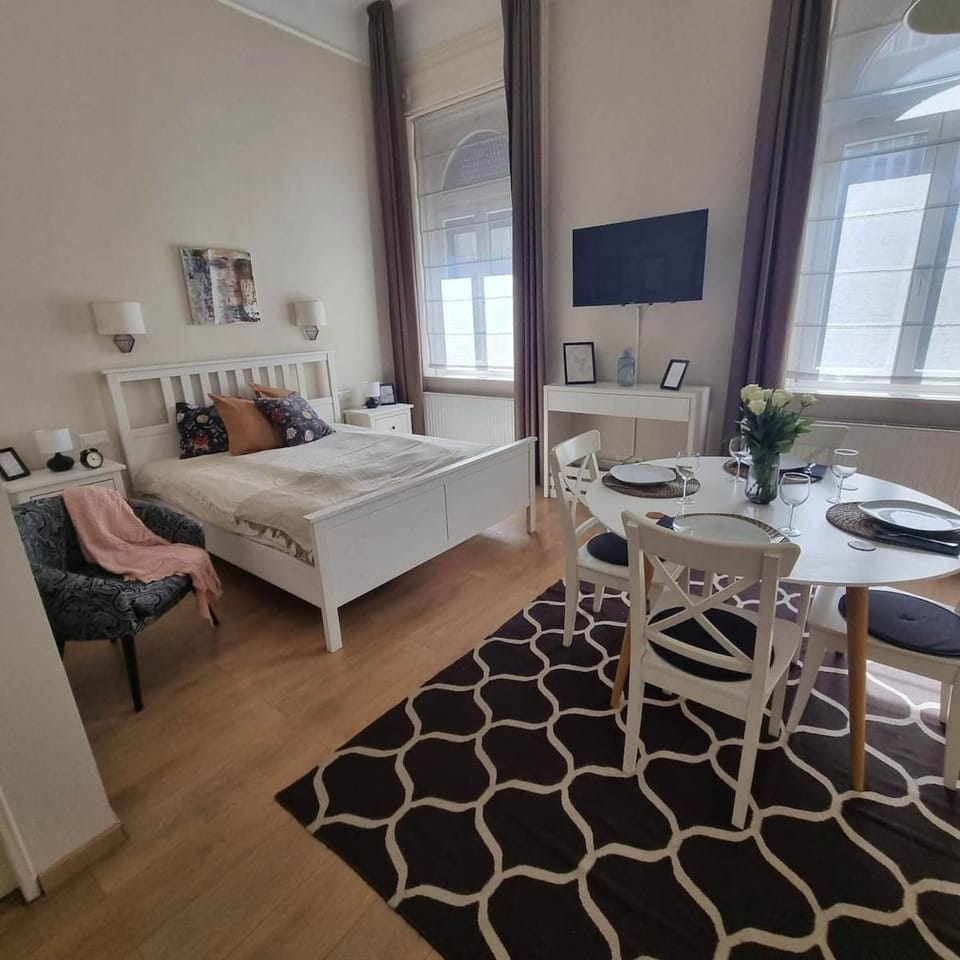 Lil Josephs Cosy Beige Apartment number II Apartment in Budapest