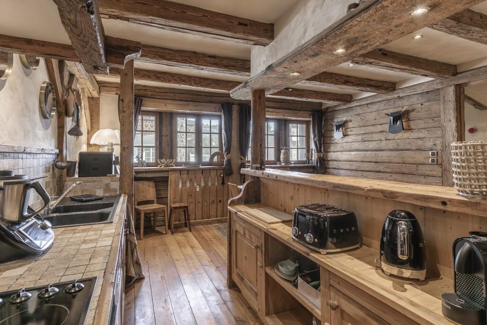Kitchen or kitchenette