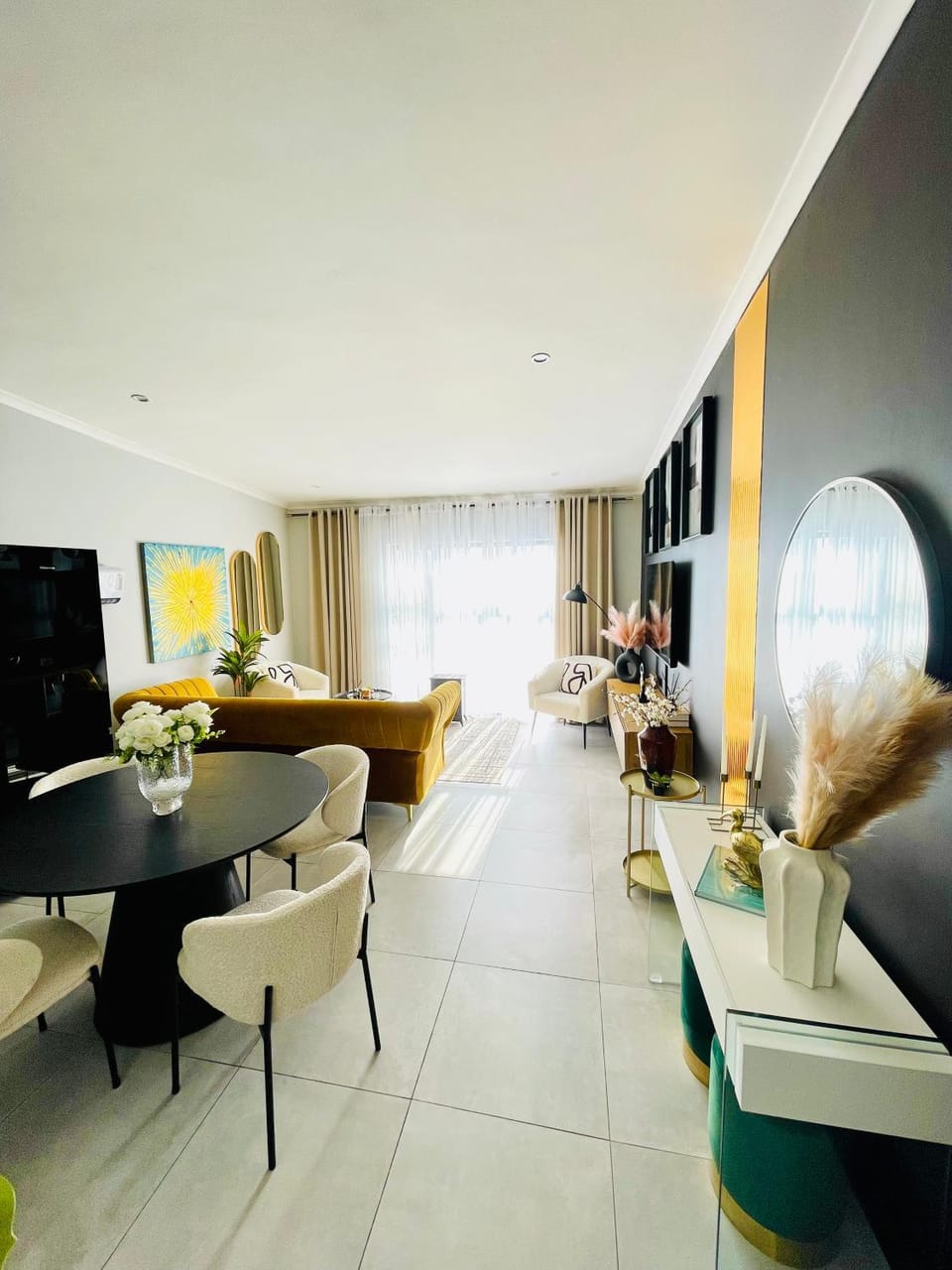Communal lounge/ TV room