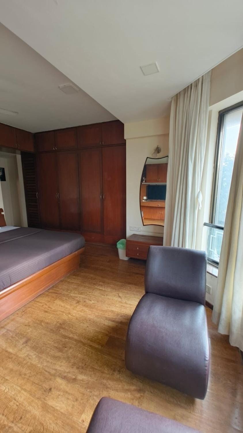 Bachis Nest Luxury 5BHK Villa with lawn and terrace Apartment in Mumbai