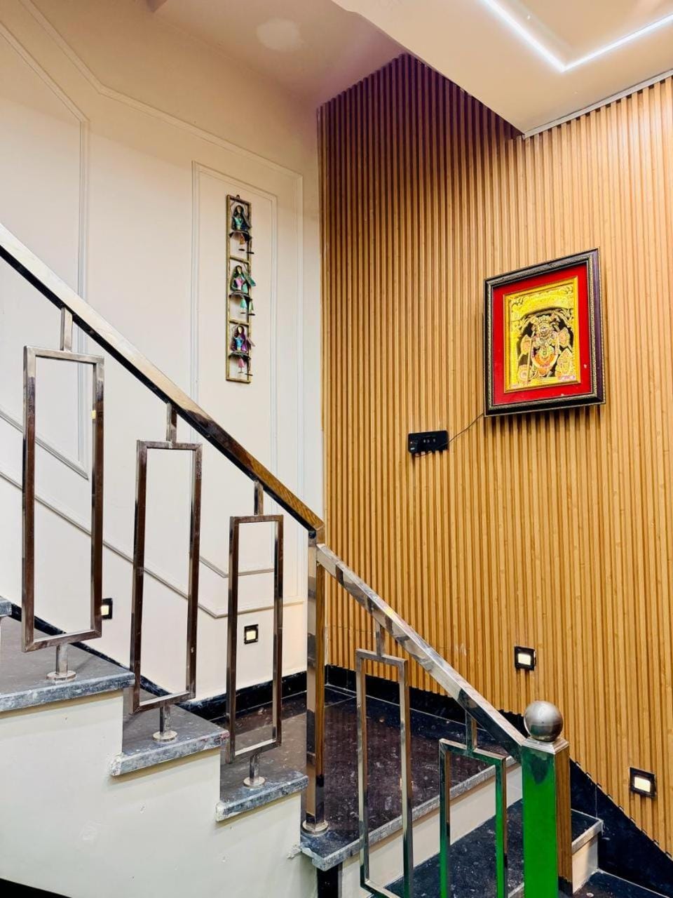 Shri brijwasi palace Hotel in Uttar Pradesh