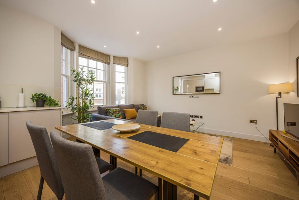 Fitzrovia Apartments 3BR Sleeps 12 Oxford-2 Apartment in London Borough of Islington