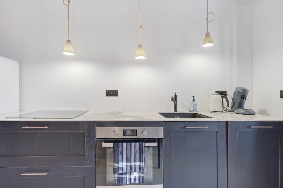 Kitchen or kitchenette, Living room