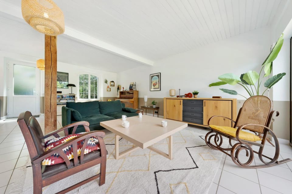 Property building, Living room