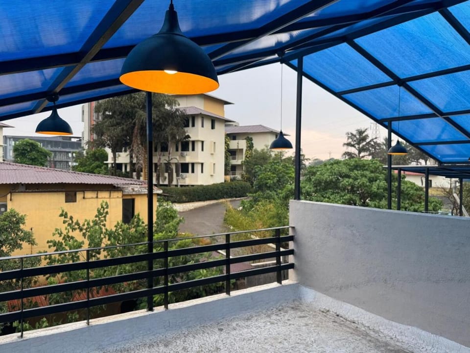 Property building, View (from property/room), Balcony/Terrace