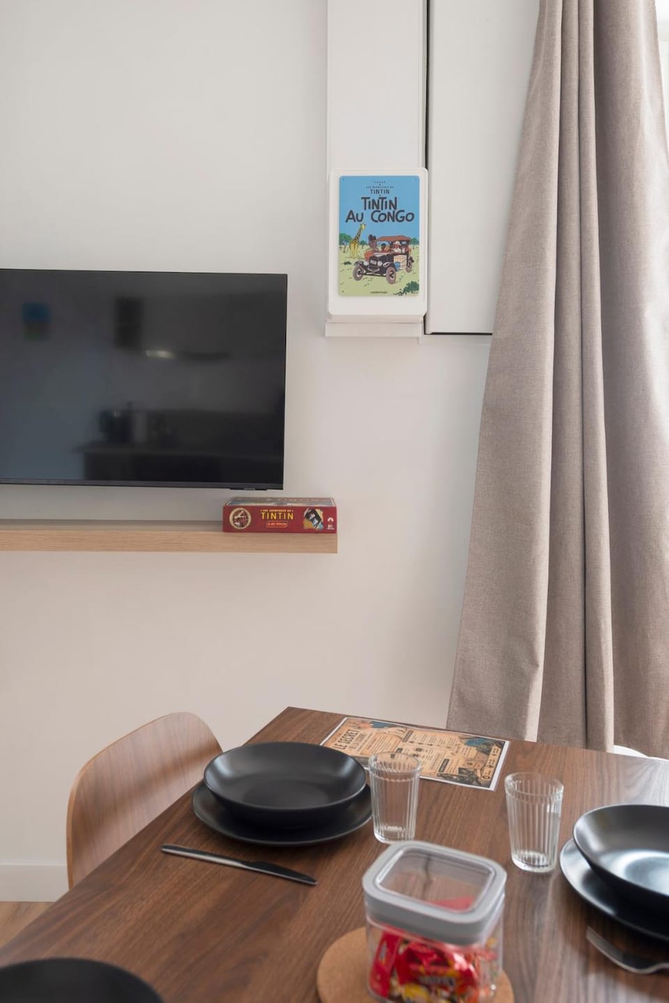 Le Secret de Tintin # Climatisé & Escape Game Apartment in Bourgogne-Franche-Comté