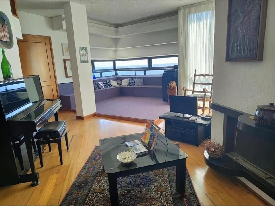 Living room, Sea view